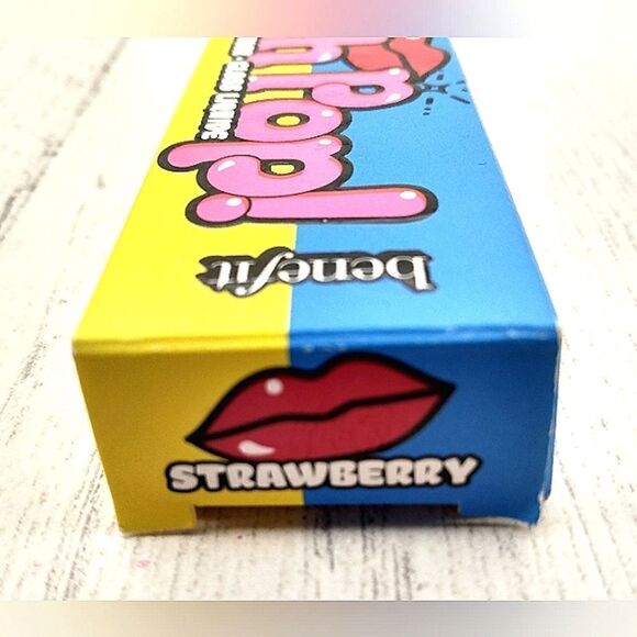 Benefit Punch Pop Lipgloss Liquid Lip Colour Makeup Strawberry - Picture 4 of 5